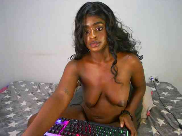 Amara__R1 webcam
