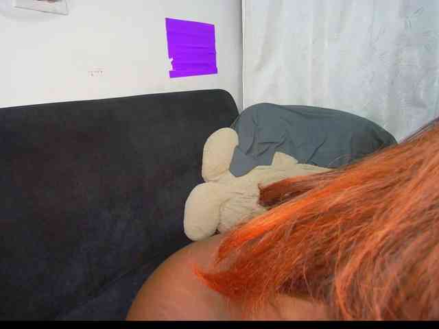 HannahCox19 webcam