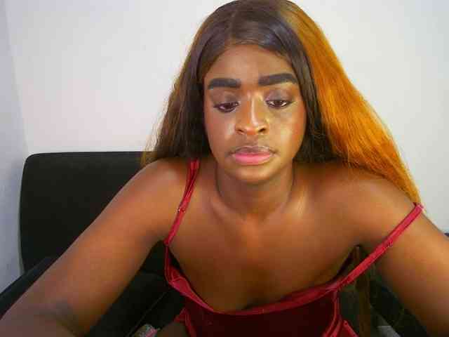 HannahCox19 webcam