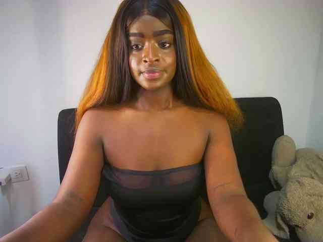 HannahCox19 webcam