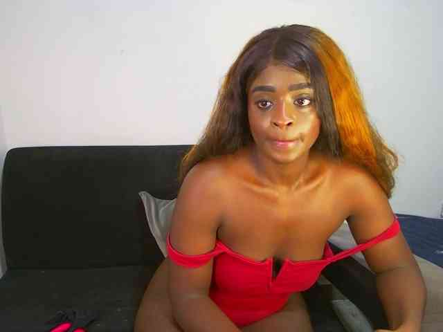 HannahCox19 webcam