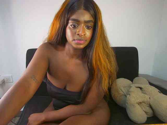 HannahCox19 webcam