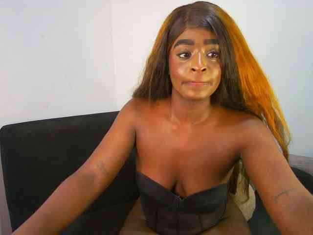 HannahCox19 webcam