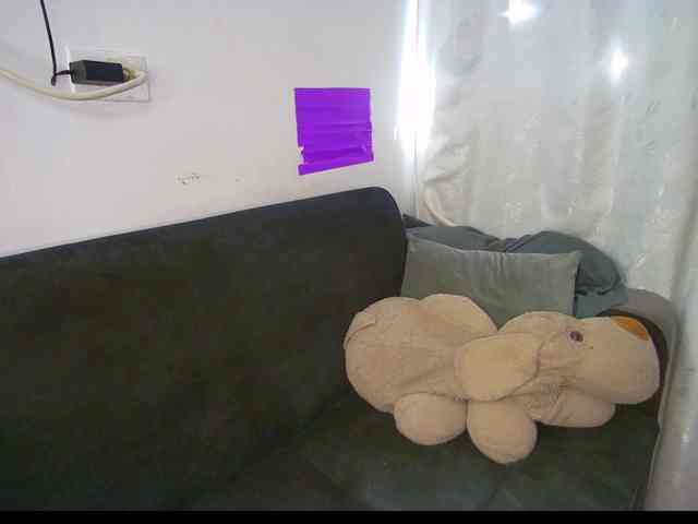 HannahCox19 webcam