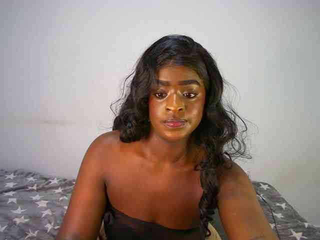 Amara__R1 webcam