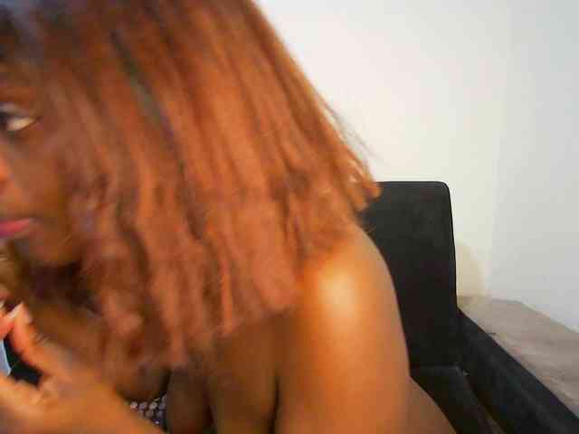HannahCox19 webcam