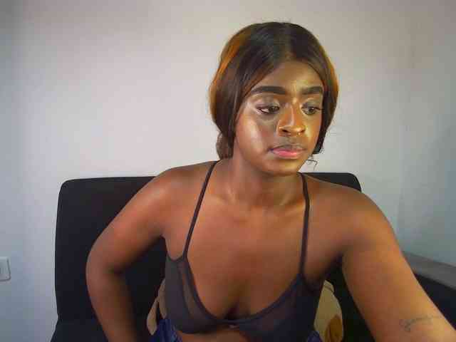 HannahCox19 webcam