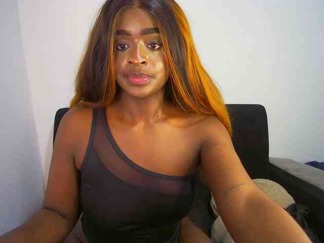 HannahCox19 webcam