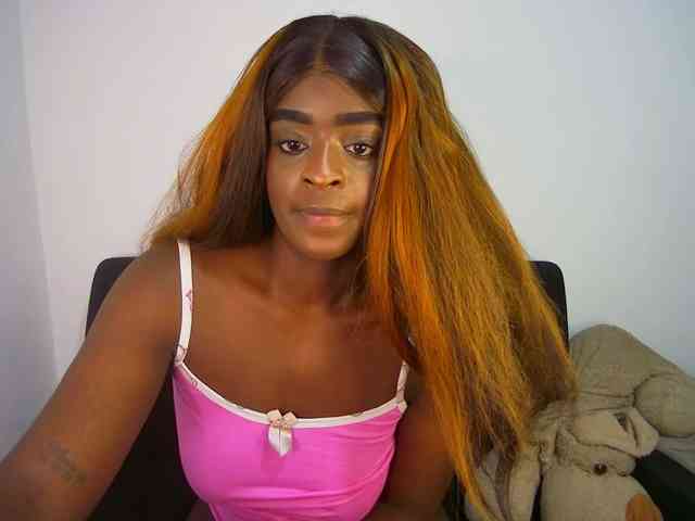 HannahCox19 webcam