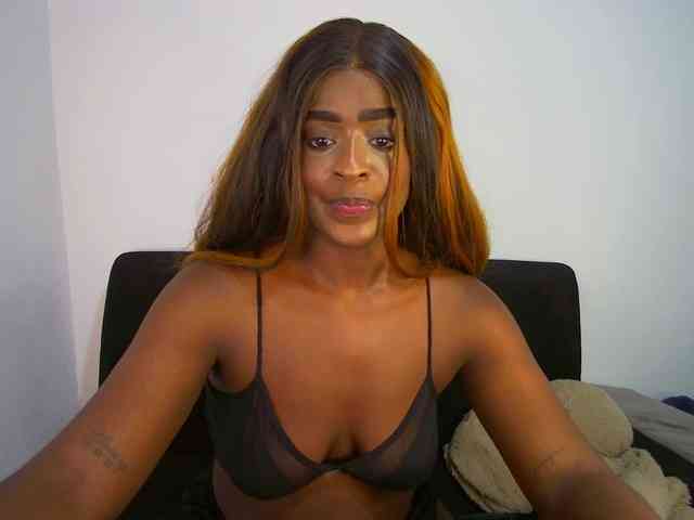 HannahCox19 webcam