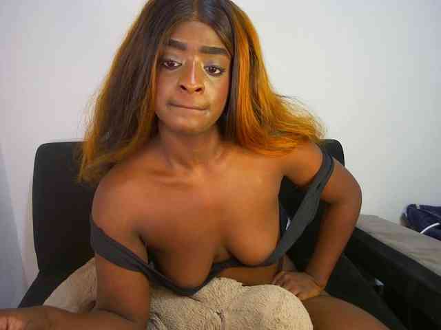HannahCox19 webcam