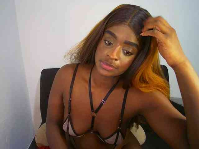 HannahCox19 webcam