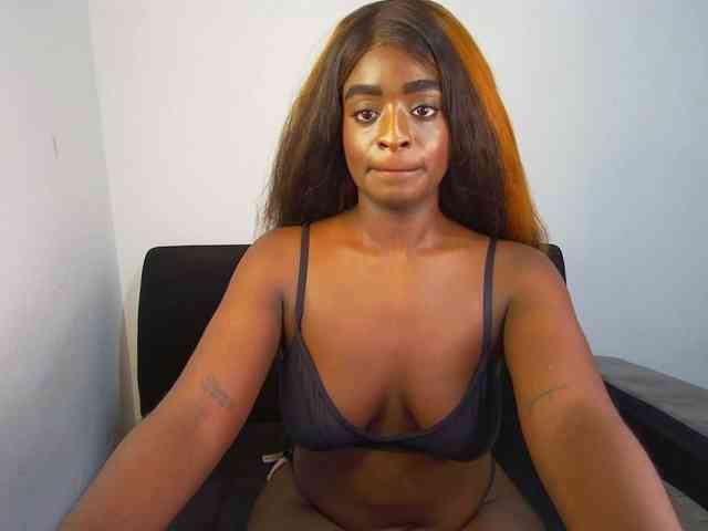 HannahCox19 webcam