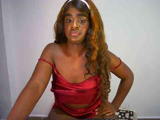 Amara__R1 webcam