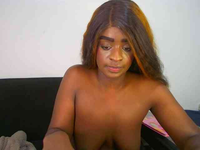 HannahCox19 webcam