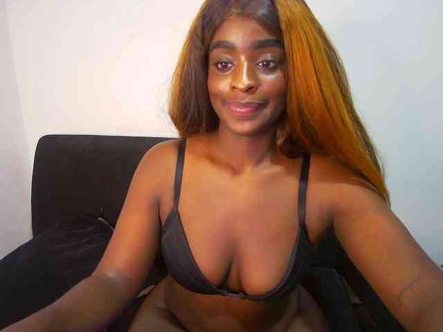Amara__R1 webcam