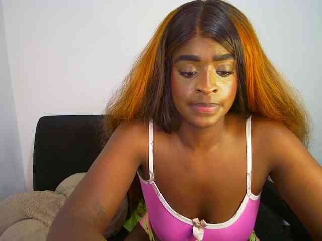 HannahCox19 webcam
