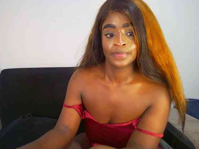 HannahCox19 webcam
