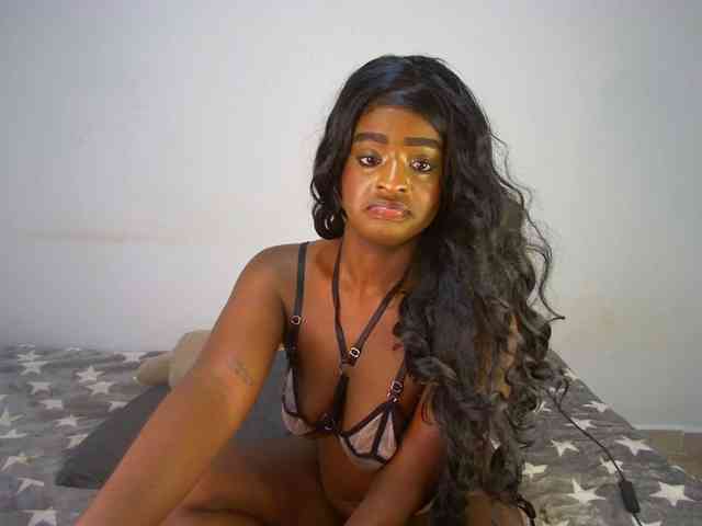 Amara__R1 webcam