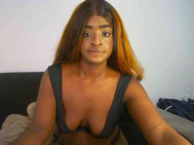 HannahCox19 webcam