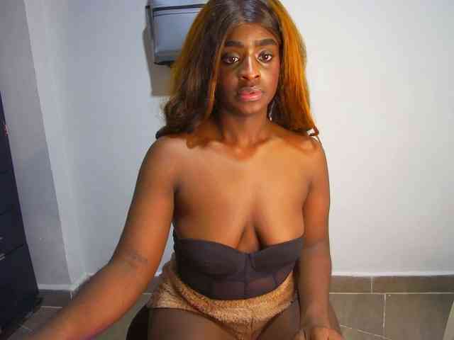 Amara__R1 webcam