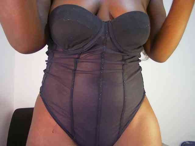 HannahCox19 webcam