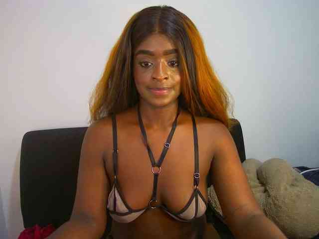 HannahCox19 webcam