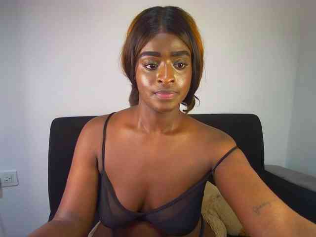 HannahCox19 webcam