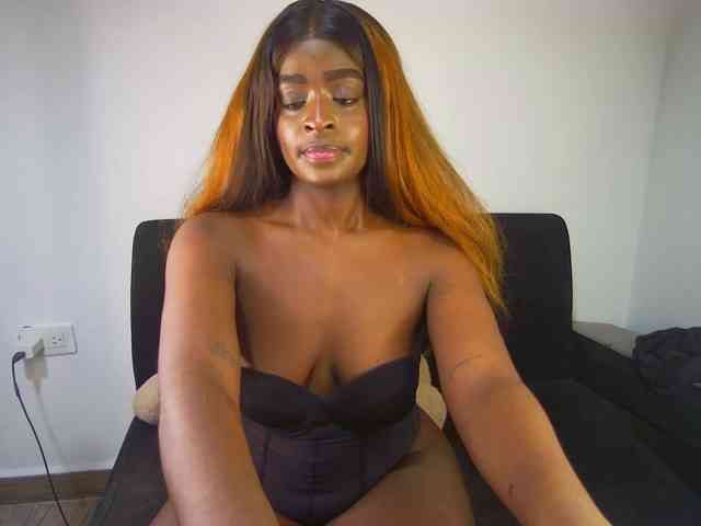 HannahCox19 webcam
