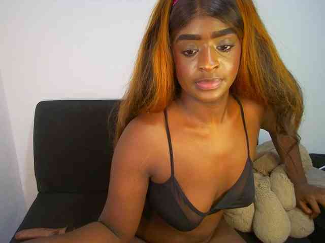 HannahCox19 webcam