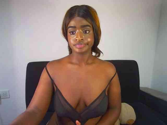 HannahCox19 webcam