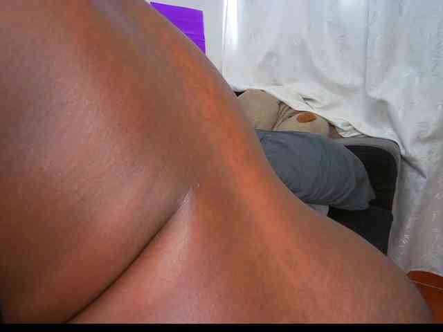 HannahCox19 webcam