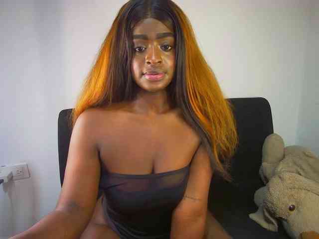HannahCox19 webcam