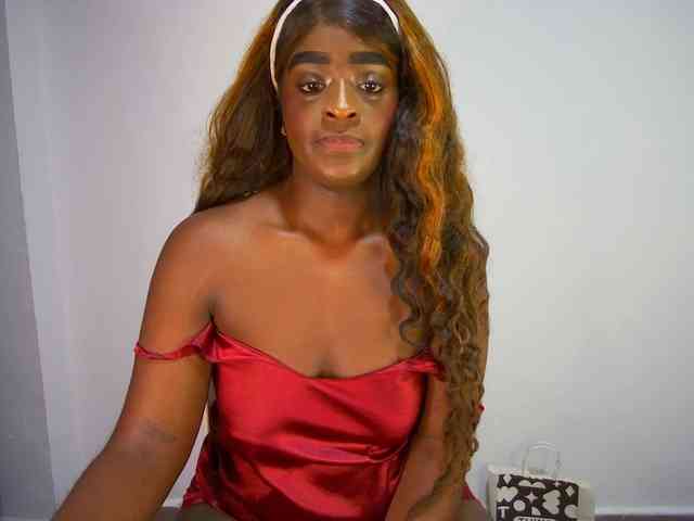 Amara__R1 webcam