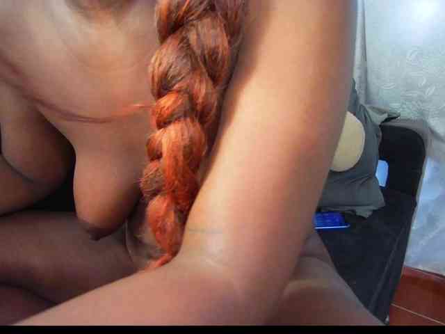 HannahCox19 webcam