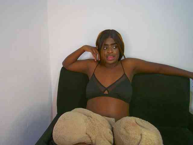HannahCox19 webcam