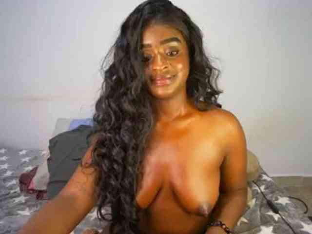 Amara__R1 webcam