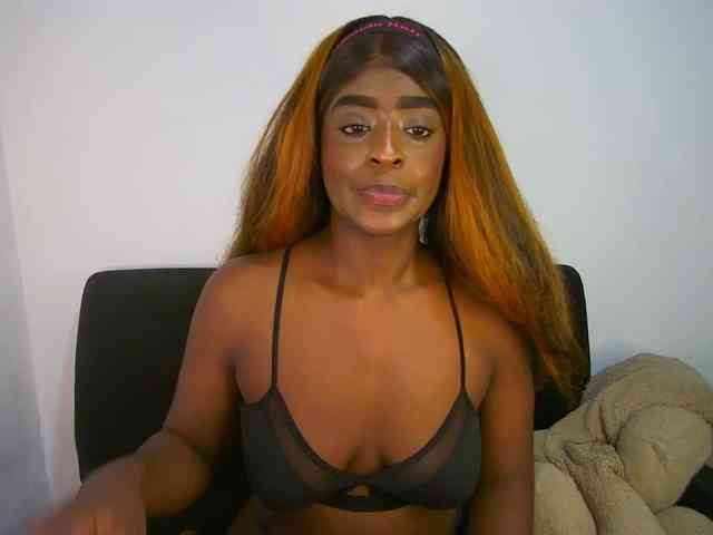 HannahCox19 webcam