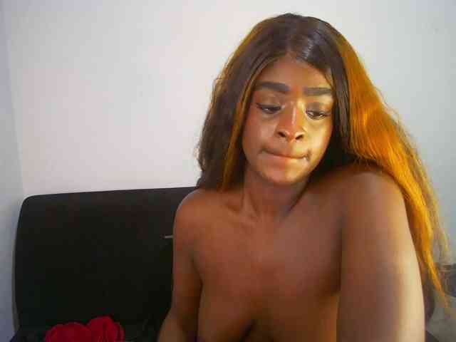 HannahCox19 webcam