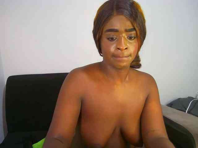 HannahCox19 webcam