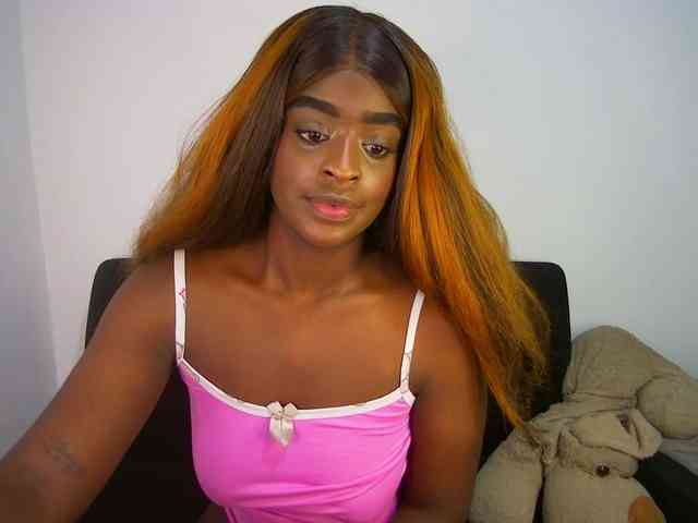 HannahCox19 webcam