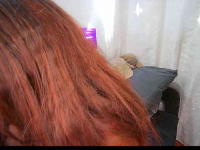 HannahCox19 webcam
