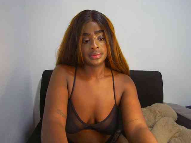HannahCox19 webcam
