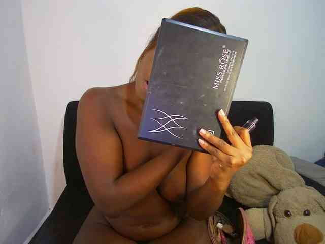 HannahCox19 webcam