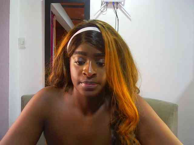 HannahCox19 Live Webcam on BongaCams