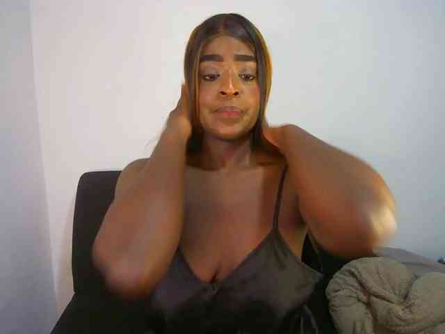 HannahCox19 webcam