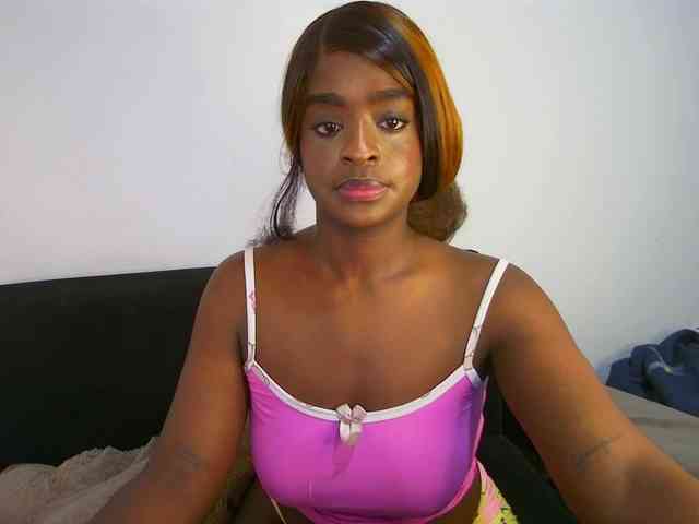 HannahCox19 webcam