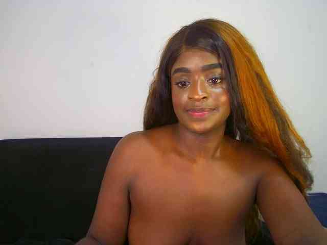 HannahCox19 webcam