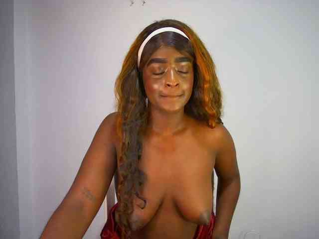 Amara__R1 webcam