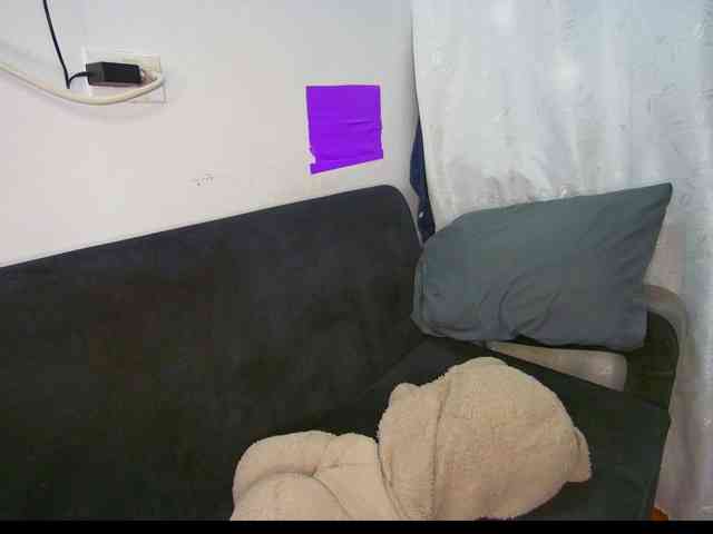 HannahCox19 webcam
